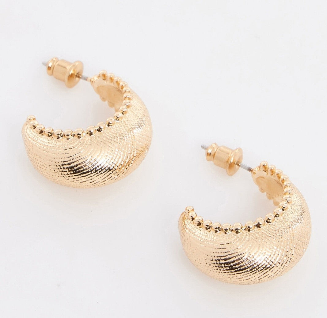 Gold Tone Thick Hoop Earrings 