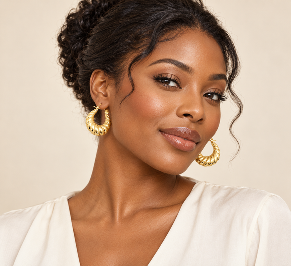 Gold Tone Vintage Hoop Earrings 